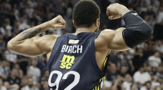 Fenerbahçe resmen açıkladı: 1 yıllık sözleşme